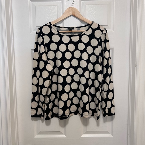 Ann Taylor Factory, long sleeve tshirt, black with white polka dots, size Large. - Picture 2 of 8